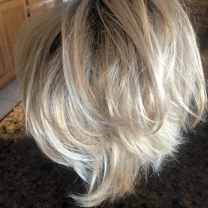 Noriko Wig.  Aderans Wig Collection.  Medium Blond.